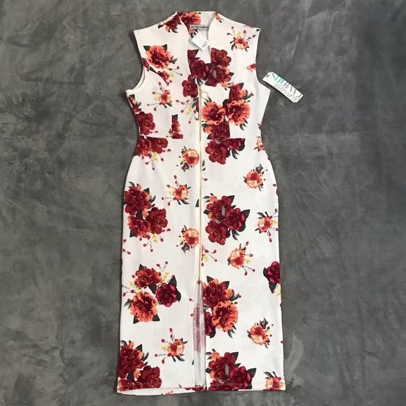 Almost Famous Dresses & Skirts - NWT Almost Famous/Rue21 Zipper Floral Dress!